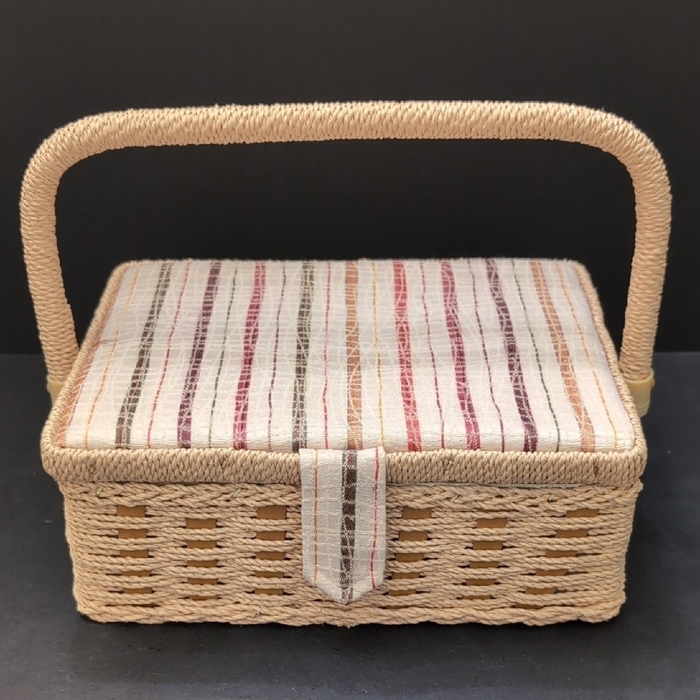 VGT,Dritz Woven/Wicker Small Sewing Basket with Striped Fabric.
